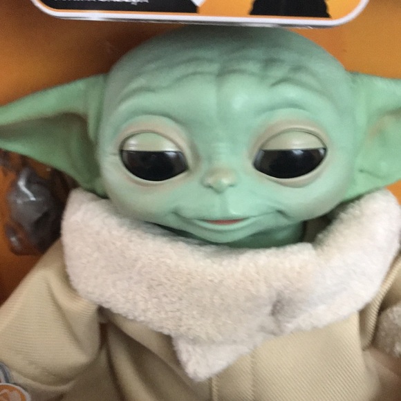 COPY - Star Wars Mandalorian the child animaTronic baby yoda - Picture 10 of 10